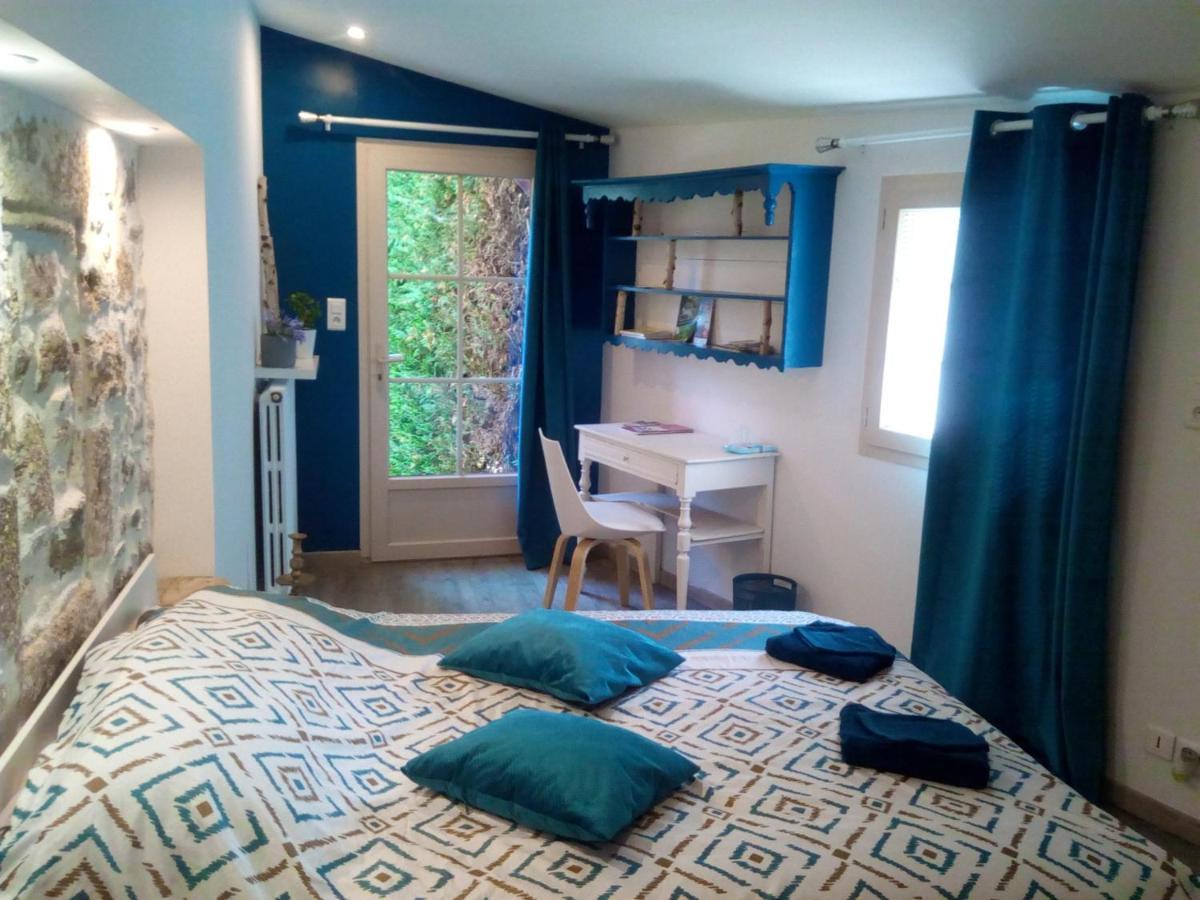 Mas Des Vignes Piscine Chauffee Bed & Breakfast Le Champ-Saint-Pere Exterior photo